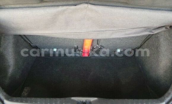 Acheter Occasion Voiture Nissan March Blanc à Beitbridge, Matabeleland South Acheter Occasion Voiture Nissan March Blanc à Beitbridge, Matabeleland South