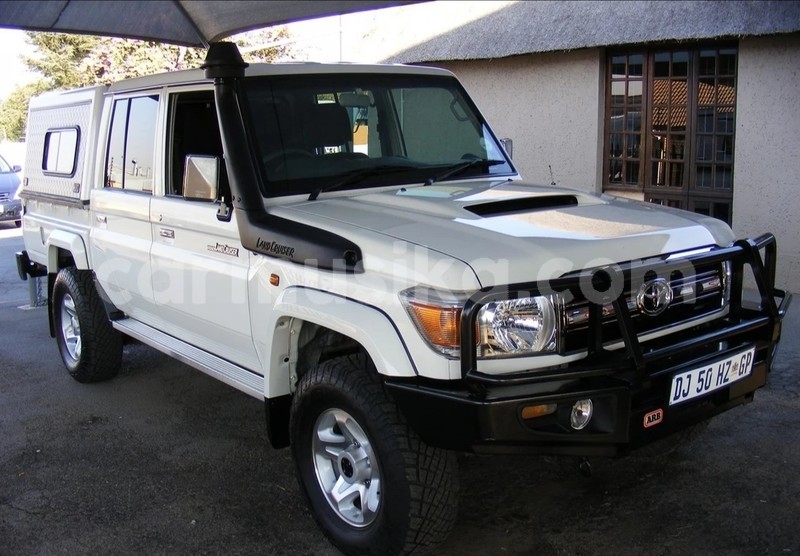 Big with watermark toyota land cruiser matabeleland south beitbridge 23938