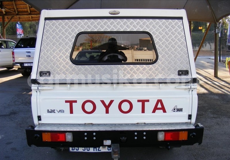 Big with watermark toyota land cruiser matabeleland south beitbridge 23938