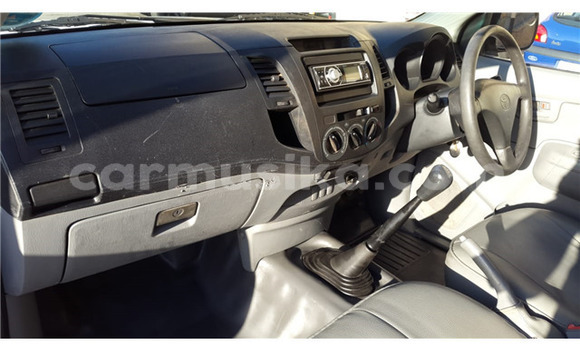 Acheter Occasion Voiture Toyota Hilux Blanc à Beitbridge, Matabeleland South Acheter Occasion Voiture Toyota Hilux Blanc à Beitbridge, Matabeleland South