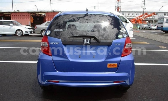 Acheter Occasion Voiture Honda Fit Bleu à Beitbridge, Matabeleland South Acheter Occasion Voiture Honda Fit Bleu à Beitbridge, Matabeleland South