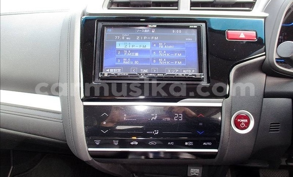 Nunua Ilio tumika Honda Fit Nyeupe Gari ndani ya Beitbridge nchini Matabeleland Kusini Nunua Ilio tumika Honda Fit Nyeupe Gari ndani ya Beitbridge nchini Matabeleland Kusini