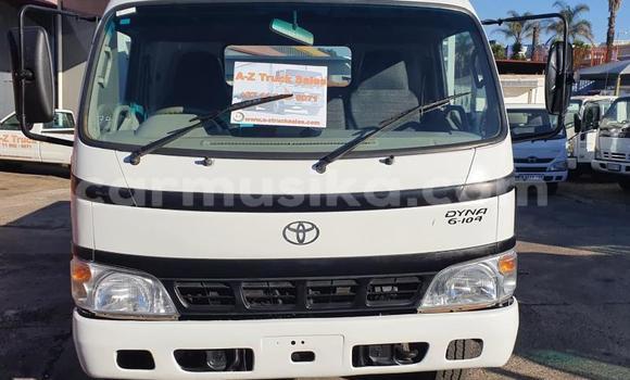 Buy Used Toyota Dyna White Car in Beitbridge in Matabeleland South Buy Used Toyota Dyna White Car in Beitbridge in Matabeleland South