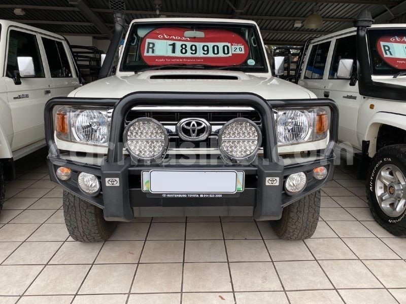 Big with watermark toyota land cruiser matabeleland south beitbridge 23955