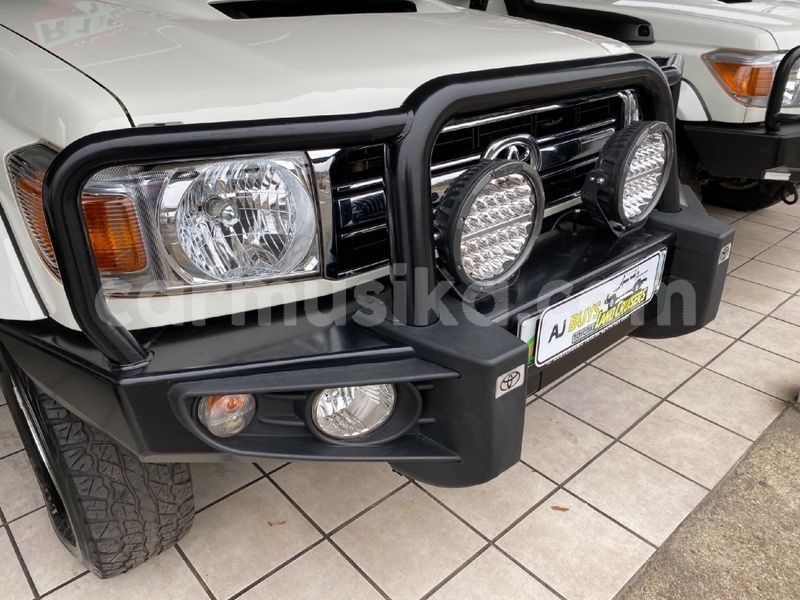 Big with watermark toyota land cruiser matabeleland south beitbridge 23955