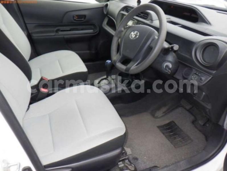 Big with watermark toyota aqua matabeleland south beitbridge 23956