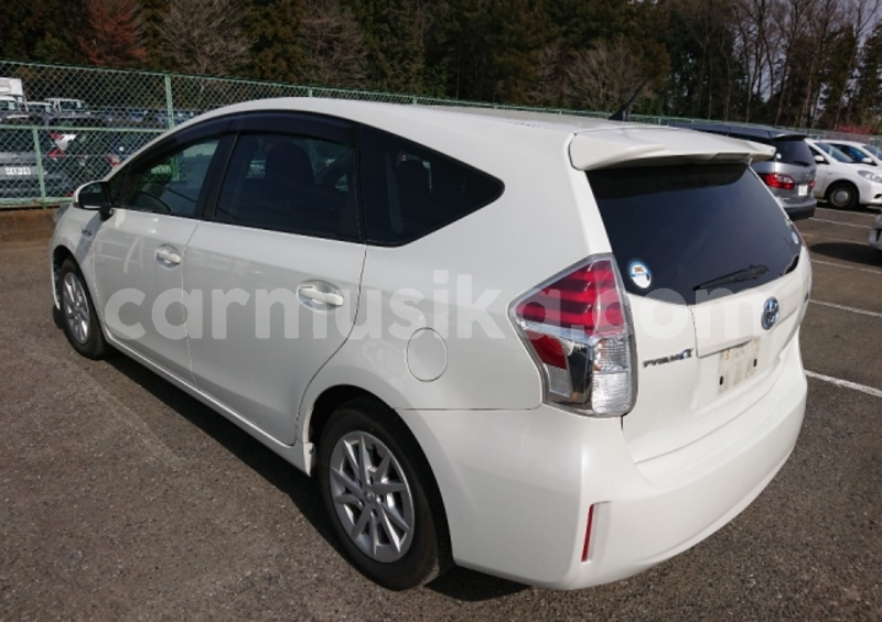 Big with watermark toyota prius alpha matabeleland south beitbridge 23957