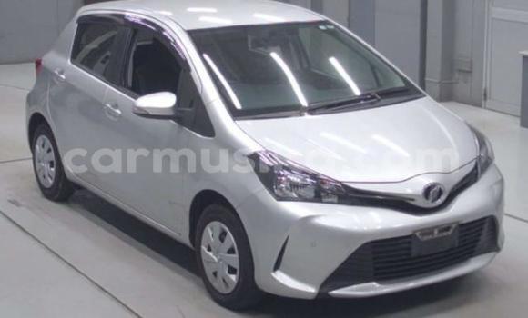 Acheter Occasion Voiture Toyota Vitz Gris à Beitbridge, Matabeleland South Acheter Occasion Voiture Toyota Vitz Gris à Beitbridge, Matabeleland South