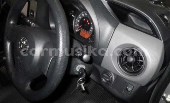 Acheter Occasion Voiture Toyota Vitz Gris à Beitbridge, Matabeleland South Acheter Occasion Voiture Toyota Vitz Gris à Beitbridge, Matabeleland South