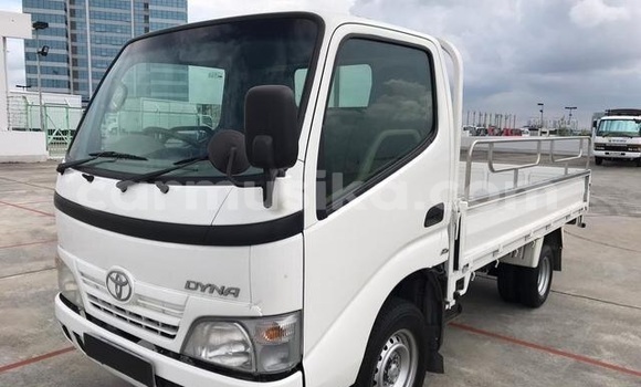 Acheter Occasion Utilitaire Toyota Dyna Blanc à Beitbridge, Matabeleland South