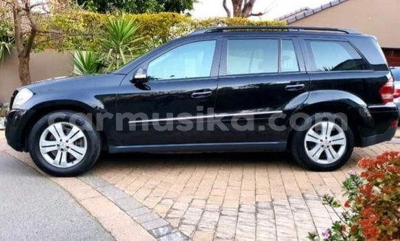 Buy Used Mercedes‒Benz 250 Black Car in Beitbridge in Matabeleland South Buy Used Mercedes‒Benz 250 Black Car in Beitbridge in Matabeleland South