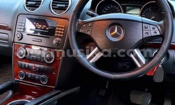 Buy Used Mercedes‒Benz 250 Black Car in Beitbridge in Matabeleland South Buy Used Mercedes‒Benz 250 Black Car in Beitbridge in Matabeleland South