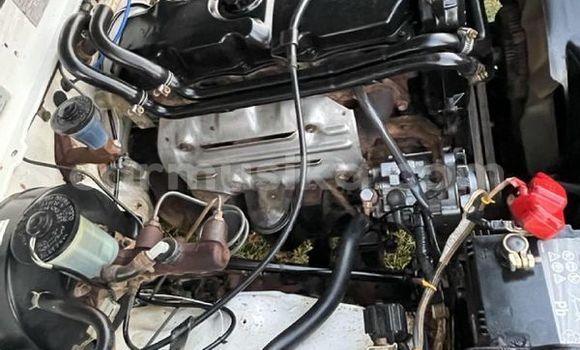 Acheter Occasion Voiture Toyota Hilux Beige à Beitbridge, Matabeleland South Acheter Occasion Voiture Toyota Hilux Beige à Beitbridge, Matabeleland South