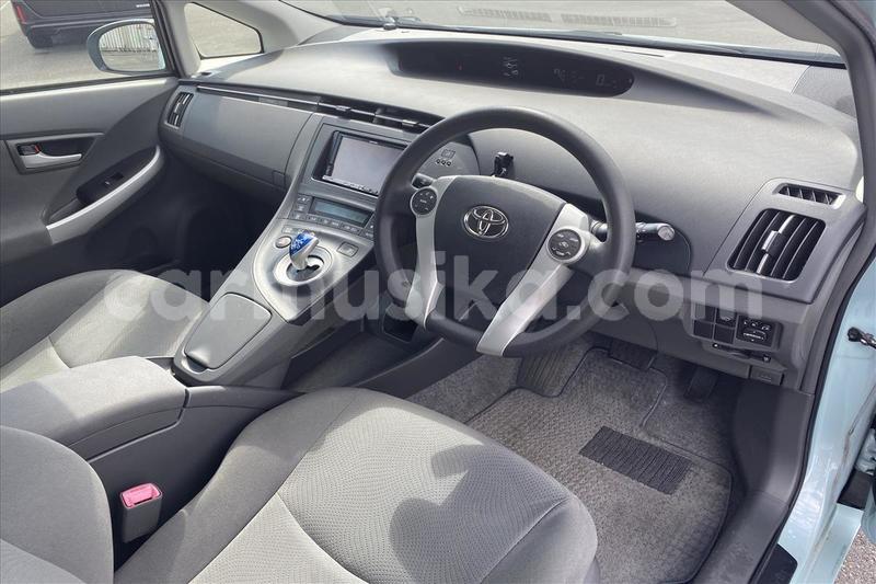 Big with watermark toyota prius v harare harare 23974