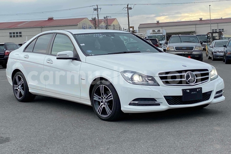Big with watermark mercedes benz c180 coupe harare harare 23980