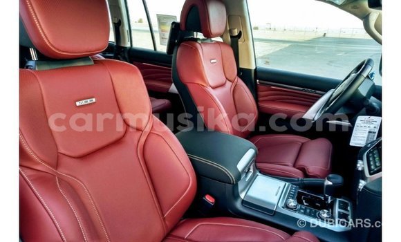 Buy Import Toyota Land Cruiser Black Car in Import - Dubai in Harare Buy Import Toyota Land Cruiser Black Car in Import - Dubai in Harare