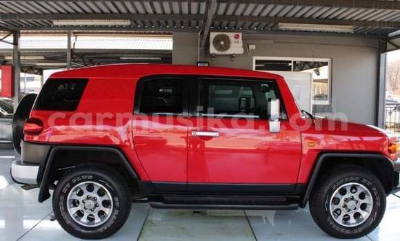 Buy Used Toyota FJ Cruiser Red Car in Beitbridge in Matabeleland South Buy Used Toyota FJ Cruiser Red Car in Beitbridge in Matabeleland South