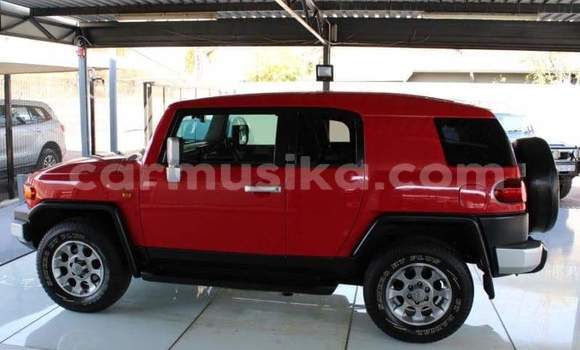 Buy Used Toyota FJ Cruiser Red Car in Beitbridge in Matabeleland South Buy Used Toyota FJ Cruiser Red Car in Beitbridge in Matabeleland South