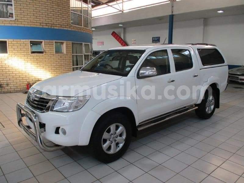 Big with watermark toyota hilux matabeleland south beitbridge 23986