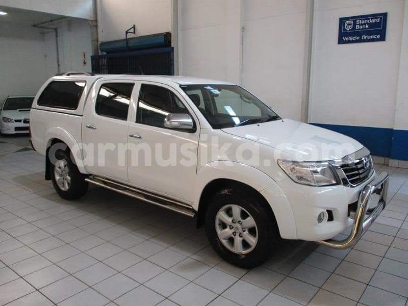 Big with watermark toyota hilux matabeleland south beitbridge 23986