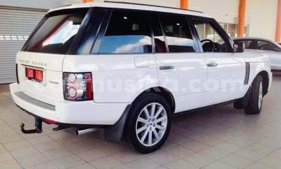 Buy Used Land Rover Range Rover White Car in Beitbridge in Matabeleland South Buy Used Land Rover Range Rover White Car in Beitbridge in Matabeleland South