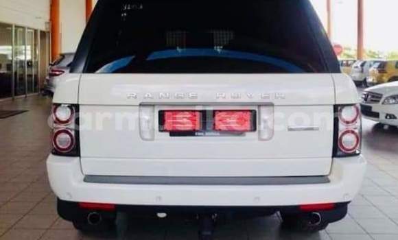 Buy Used Land Rover Range Rover White Car in Beitbridge in Matabeleland South Buy Used Land Rover Range Rover White Car in Beitbridge in Matabeleland South