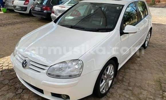 Buy Used Volkswagen Golf White Car in Beitbridge in Matabeleland South Buy Used Volkswagen Golf White Car in Beitbridge in Matabeleland South