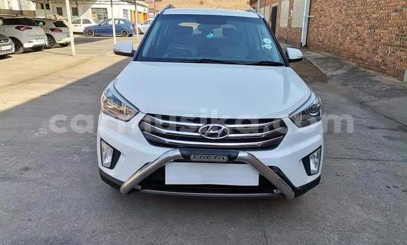 Buy Used Hyundai Tucson White Car in Beitbridge in Matabeleland South Buy Used Hyundai Tucson White Car in Beitbridge in Matabeleland South