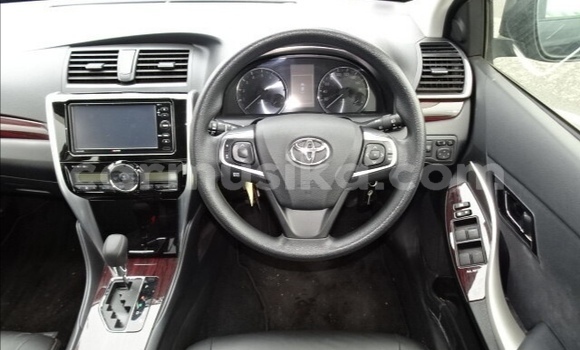 Acheter Occasion Voiture Toyota Allion Noir à Beitbridge, Matabeleland South Acheter Occasion Voiture Toyota Allion Noir à Beitbridge, Matabeleland South