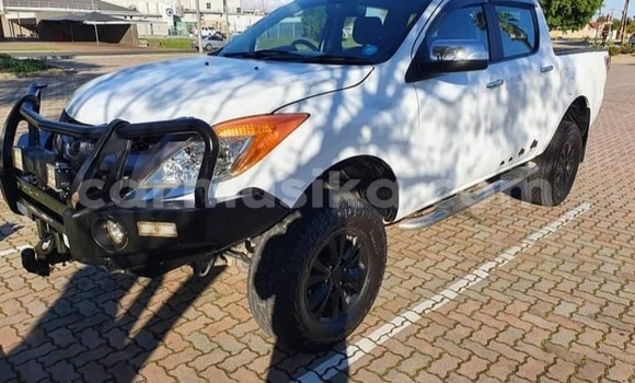 Buy Used Mazda BT-50 White Car in Beitbridge in Matabeleland South Buy Used Mazda BT-50 White Car in Beitbridge in Matabeleland South