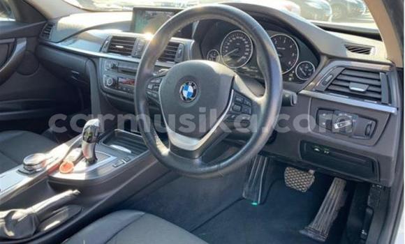 Acheter Occasion Voiture BMW 3–Series Blanc à Beitbridge, Matabeleland South Acheter Occasion Voiture BMW 3–Series Blanc à Beitbridge, Matabeleland South