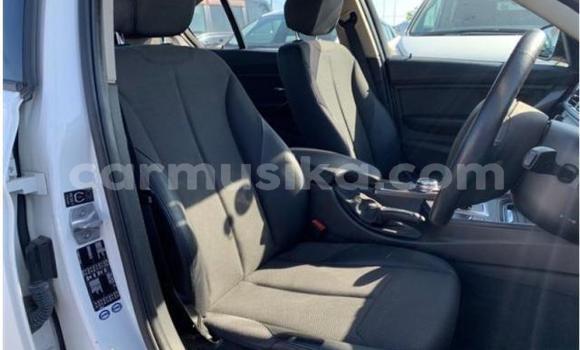Acheter Occasion Voiture BMW 3–Series Blanc à Beitbridge, Matabeleland South Acheter Occasion Voiture BMW 3–Series Blanc à Beitbridge, Matabeleland South