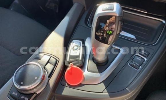 Acheter Occasion Voiture BMW 3–Series Blanc à Beitbridge, Matabeleland South Acheter Occasion Voiture BMW 3–Series Blanc à Beitbridge, Matabeleland South