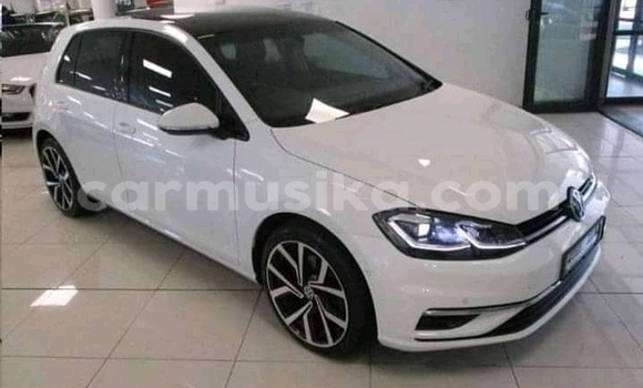 Acheter Occasion Voiture Volkswagen Golf Blanc à Beitbridge, Matabeleland South Acheter Occasion Voiture Volkswagen Golf Blanc à Beitbridge, Matabeleland South