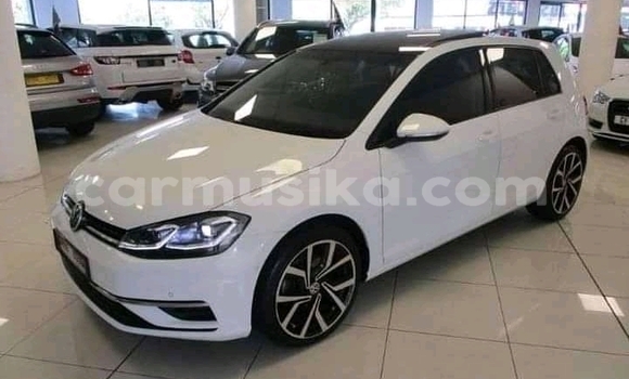 Acheter Occasion Voiture Volkswagen Golf Blanc à Beitbridge, Matabeleland South Acheter Occasion Voiture Volkswagen Golf Blanc à Beitbridge, Matabeleland South