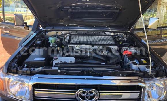 Acheter Occasion Voiture Toyota Land Cruiser Noir à Beitbridge, Matabeleland South Acheter Occasion Voiture Toyota Land Cruiser Noir à Beitbridge, Matabeleland South