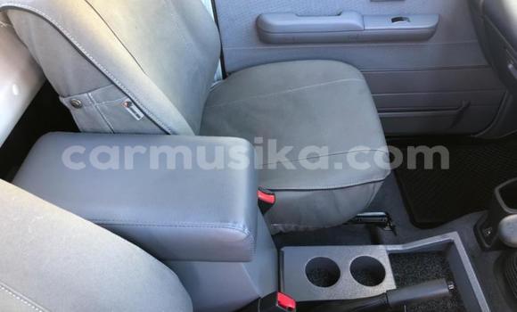 Acheter Occasion Voiture Toyota Land Cruiser Noir à Beitbridge, Matabeleland South Acheter Occasion Voiture Toyota Land Cruiser Noir à Beitbridge, Matabeleland South