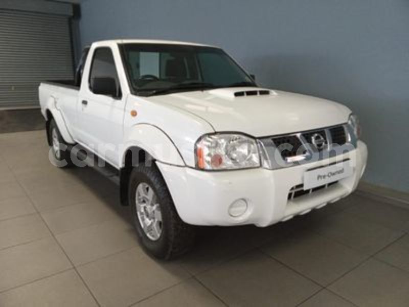 Big with watermark nissan hardbody matabeleland south beitbridge 24017