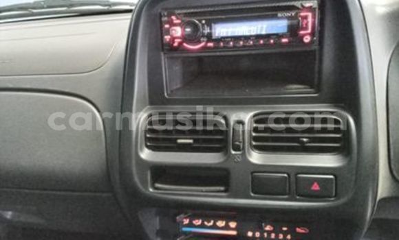 Acheter Occasion Voiture Nissan Hardbody Blanc à Beitbridge, Matabeleland South Acheter Occasion Voiture Nissan Hardbody Blanc à Beitbridge, Matabeleland South