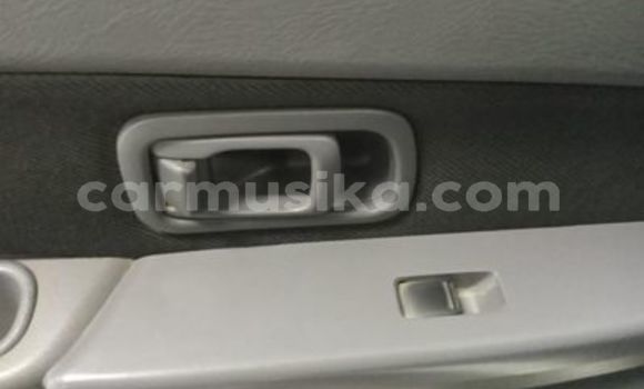 Acheter Occasion Voiture Nissan Hardbody Blanc à Beitbridge, Matabeleland South Acheter Occasion Voiture Nissan Hardbody Blanc à Beitbridge, Matabeleland South