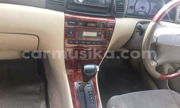 Nunua Ilio tumika Toyota 4Runner Beige Gari ndani ya Alexandra Park nchini Harare