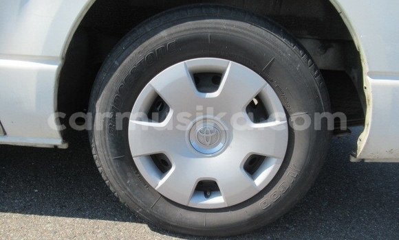 Acheter Occasion Voiture Toyota Hiace Blanc à Beitbridge, Matabeleland South Acheter Occasion Voiture Toyota Hiace Blanc à Beitbridge, Matabeleland South