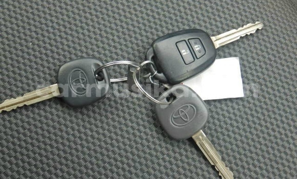 Acheter Occasion Voiture Toyota Hiace Blanc à Beitbridge, Matabeleland South Acheter Occasion Voiture Toyota Hiace Blanc à Beitbridge, Matabeleland South