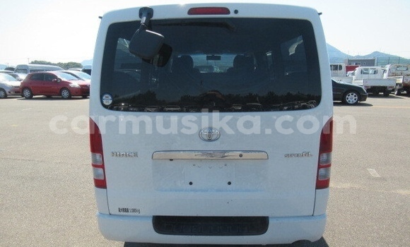 Acheter Occasion Voiture Toyota Hiace Blanc à Beitbridge, Matabeleland South Acheter Occasion Voiture Toyota Hiace Blanc à Beitbridge, Matabeleland South