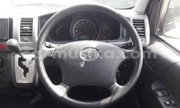 Acheter Occasion Voiture Toyota Hiace Blanc à Beitbridge, Matabeleland South Acheter Occasion Voiture Toyota Hiace Blanc à Beitbridge, Matabeleland South