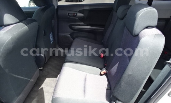 Acheter Occasion Voiture Toyota Wish Gris à Beitbridge, Matabeleland South Acheter Occasion Voiture Toyota Wish Gris à Beitbridge, Matabeleland South