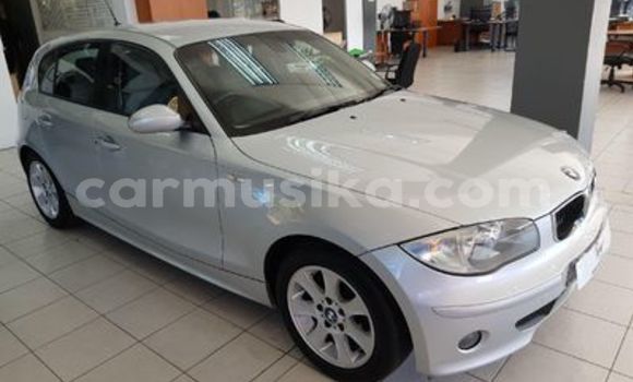 Nunua Ilio tumika BMW 1-Series Fedha Gari ndani ya Beitbridge nchini Matabeleland Kusini