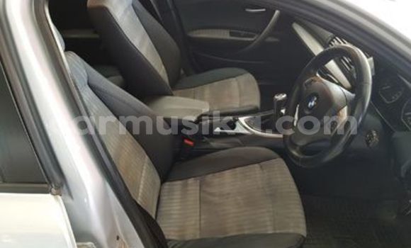 Nunua Ilio tumika BMW 1-Series Fedha Gari ndani ya Beitbridge nchini Matabeleland Kusini Nunua Ilio tumika BMW 1-Series Fedha Gari ndani ya Beitbridge nchini Matabeleland Kusini