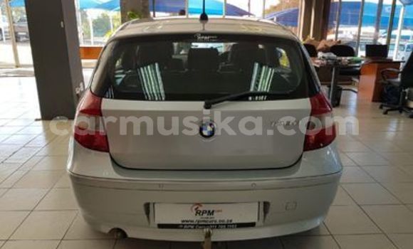 Nunua Ilio tumika BMW 1-Series Fedha Gari ndani ya Beitbridge nchini Matabeleland Kusini Nunua Ilio tumika BMW 1-Series Fedha Gari ndani ya Beitbridge nchini Matabeleland Kusini