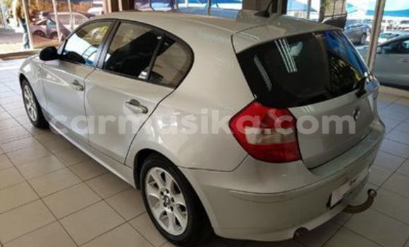 Nunua Ilio tumika BMW 1-Series Fedha Gari ndani ya Beitbridge nchini Matabeleland Kusini Nunua Ilio tumika BMW 1-Series Fedha Gari ndani ya Beitbridge nchini Matabeleland Kusini